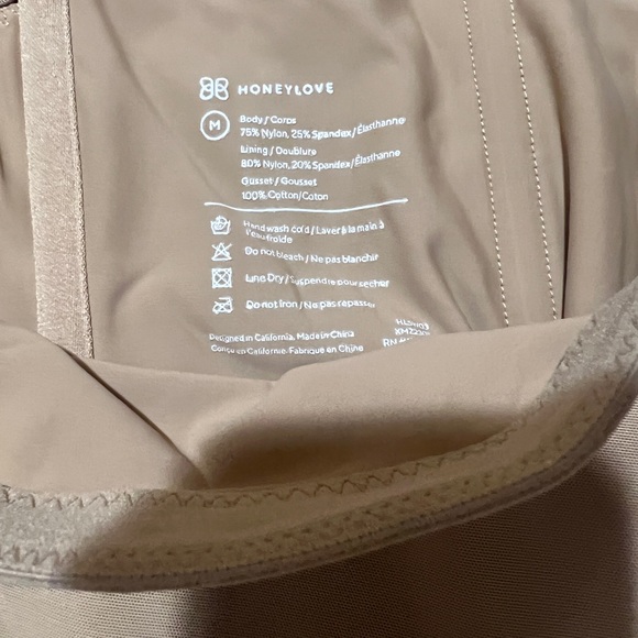 Honeylove SuperPower Short Shapewear - Size Medium - Picture 4 of 5